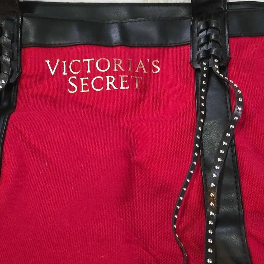 Victoria's Secret Canvas Red and Black Tote Bag Overnight Work Bag Storage